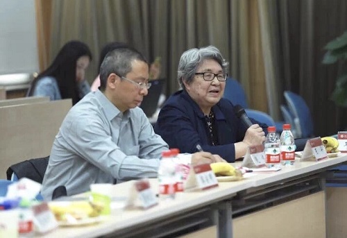 北京師范大學(xué)教授王寧發(fā)言.jpg 北京師范大學(xué)教授王寧發(fā)言.jpg