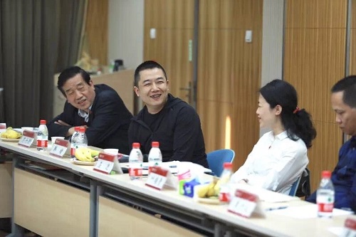 中國(guó)美院上海設(shè)計(jì)學(xué)院書記兼副院長(zhǎng)韓緒發(fā)言.jpg 中國(guó)美院上海設(shè)計(jì)學(xué)院書記兼副院長(zhǎng)韓緒發(fā)言.jpg